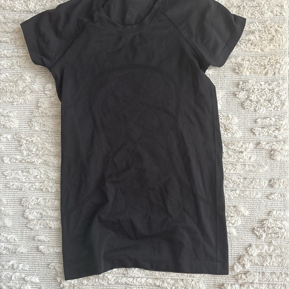 Black swiftly tech lululemon